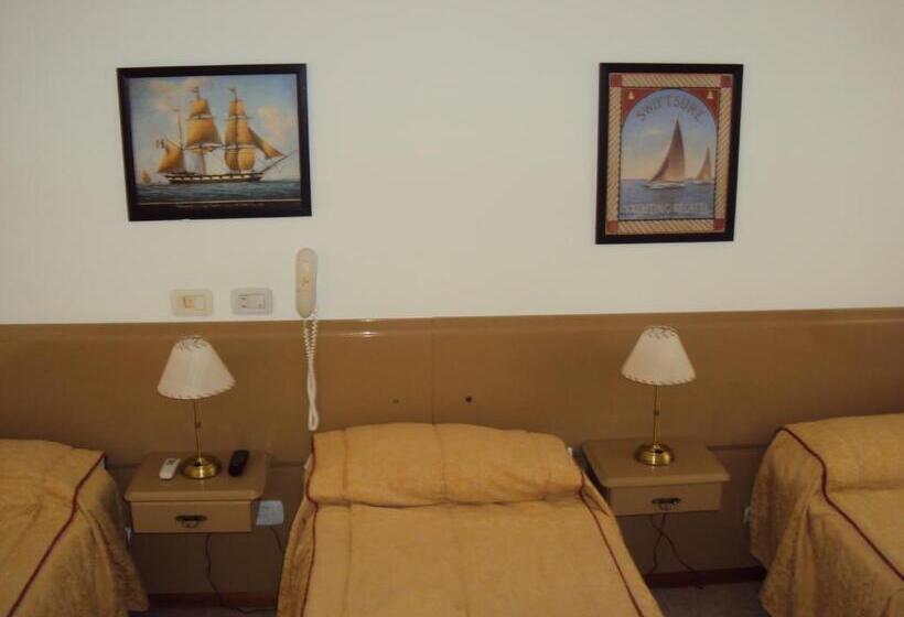 标准三人间, La Fuente Apart