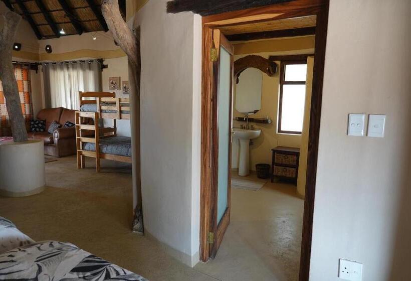 Suíte Familiar, Camp Mara