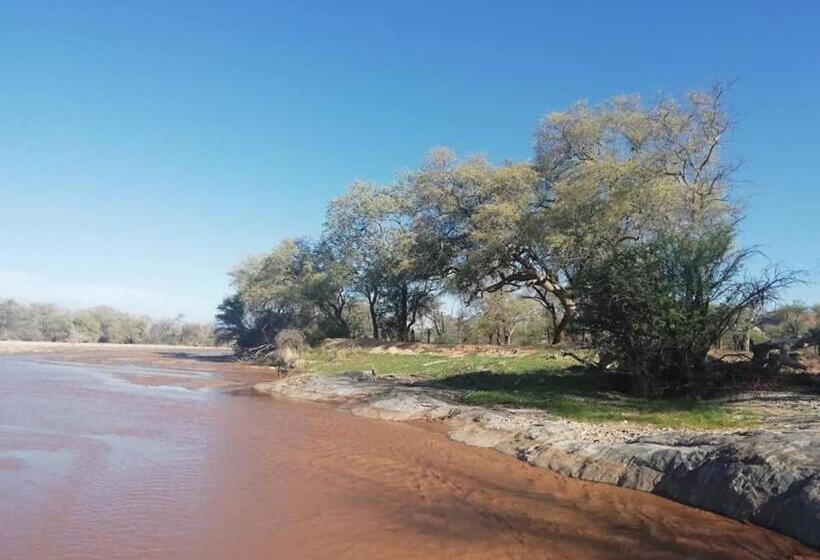 چادر با خدمات رفاهی استاندارد, Camp Mara