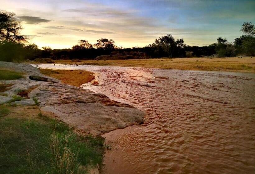 Tenda Padrão, Camp Mara