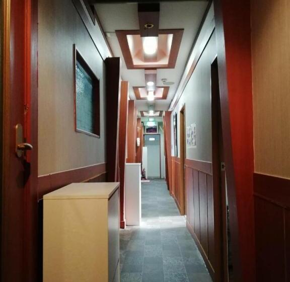 Номер Стандарт Совместная Ванная, Hanmadang