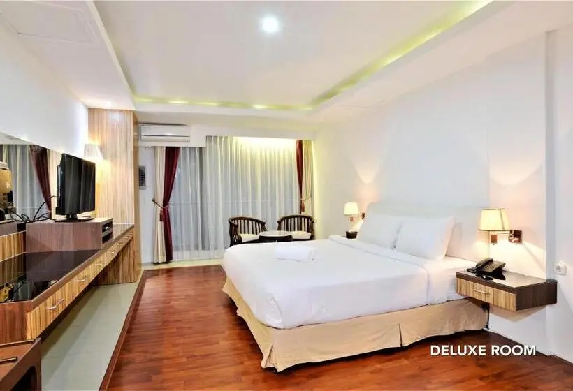 Deluxe Rum, Kasira Residence