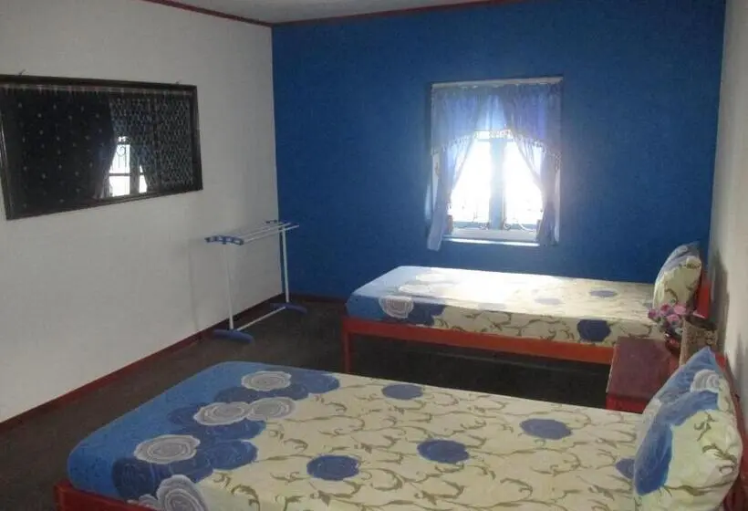 اتاق استاندارد با سرویس بهداشتی مشترک, Mjr Ticketing Guest House