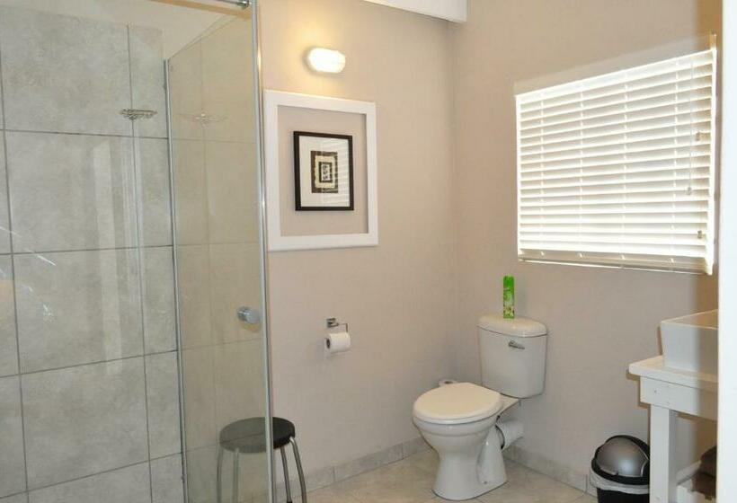 غرفة ديلوكس, The Calitz