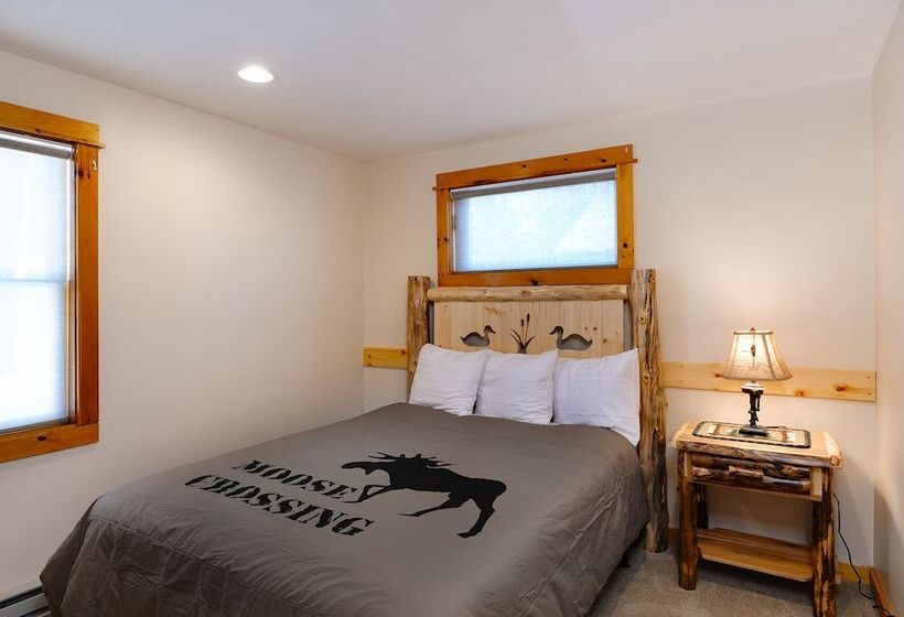 كابينة, Cobble Mountain Lodge