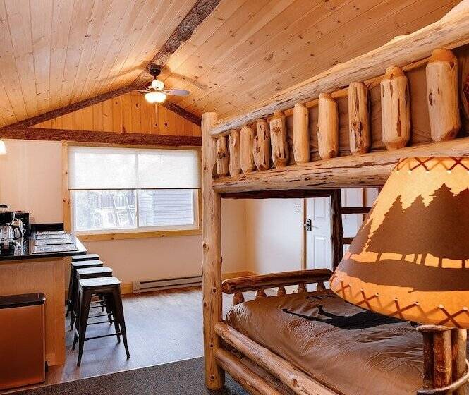 كابينة, Cobble Mountain Lodge