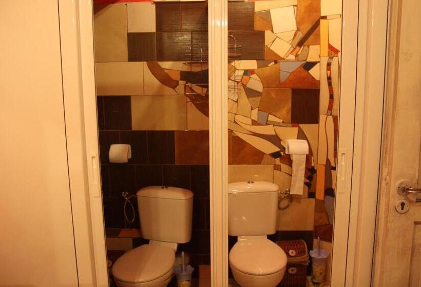 غرفة قياسية ثلاثية حمام مشترك, Guest House Malkia Inter