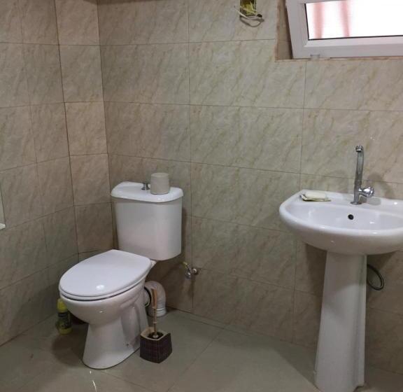 اتاق خانوادگی, Guesthouse Gua