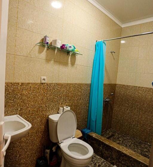 اتاق ساده سه‌ نفره, Guesthouse Gua
