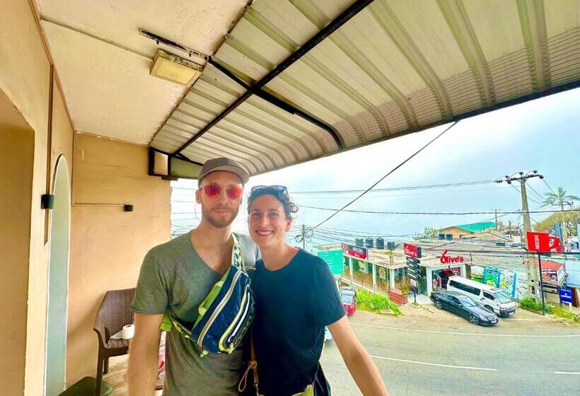 غرفة ديلوكس مطلة على البحيرة, Lakshan View Resort