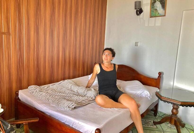 豪华湖景房, Lakshan View Resort