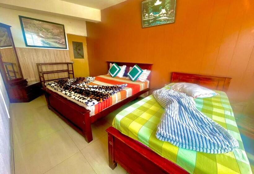 标准三人间, Lakshan View Resort