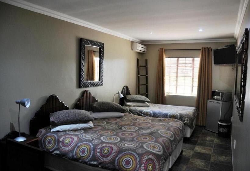 标准三人间, Mi Casa Guest House