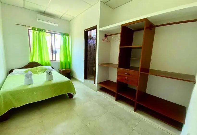 اتاق لوکس, Hostal Punta Arena