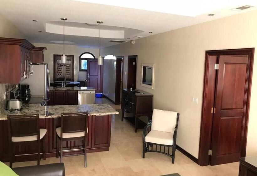 آپارتمان 2 خوابه, The Meridian At Lighthouse Point