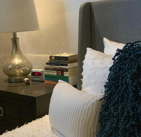 آپارتمان 1 خوابه با چشمانداز دریا, The Meridian At Lighthouse Point