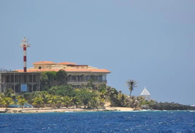 آپارتمان 1 خوابه با چشم‌انداز استخر, The Meridian At Lighthouse Point