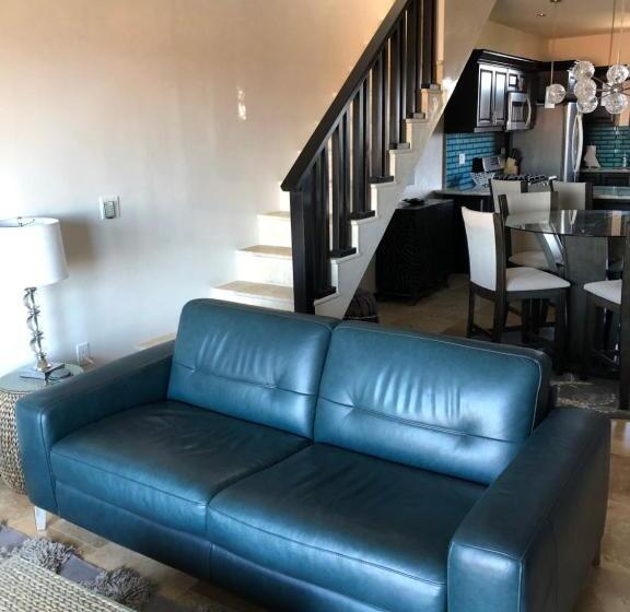 آپارتمان 1 خوابه با چشمانداز دریا, The Meridian At Lighthouse Point