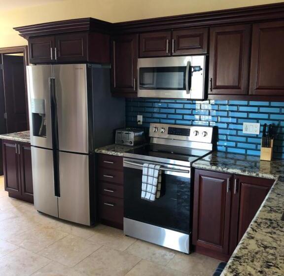 1 Bedroom Penthouse Apartment, The Meridian At Lighthouse Point