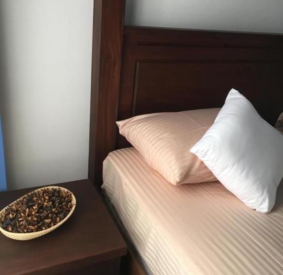 스탠다드 룸, Akurala Beach Park