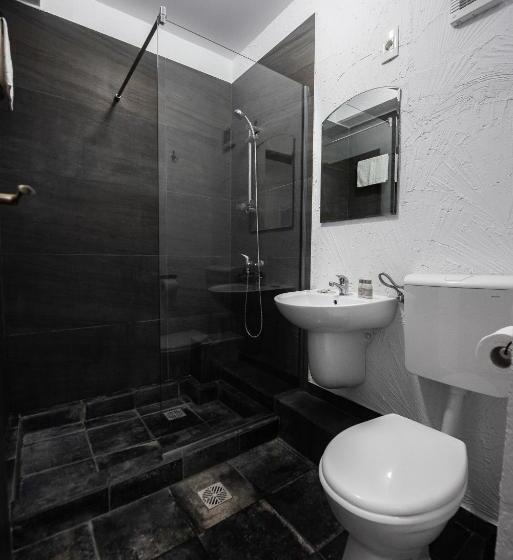 غرفة قياسية ثلاثية مزودة بشرفة, Artelier Vama Veche