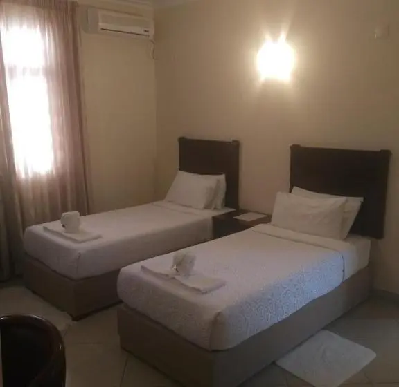 スタンダードルーム, Pensao Marhaba Residencial