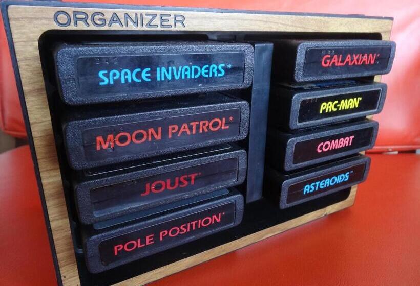 غرفة قياسية, Itty Bitty Inn