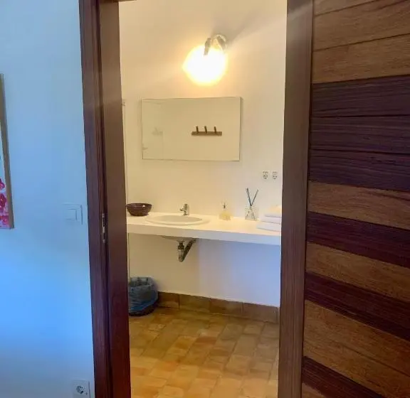 اتاق استاندارد با چشمانداز استخر, Baleias Home