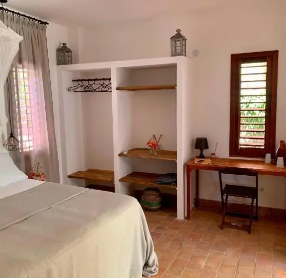 اتاق استاندارد با چشمانداز باغ, Baleias Home