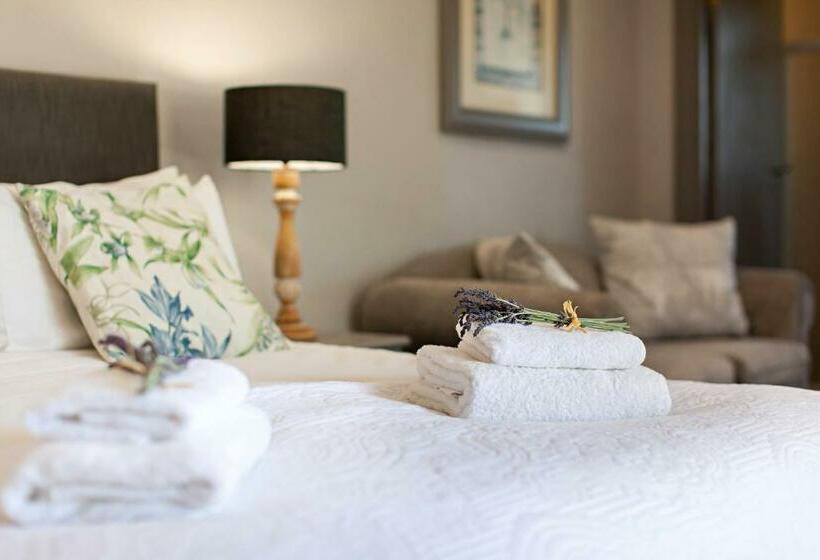 Номер Стандарт, Summerhill Guest Farm