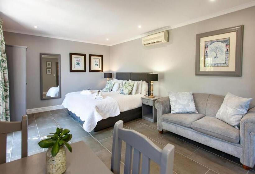 Номер Стандарт, Summerhill Guest Farm