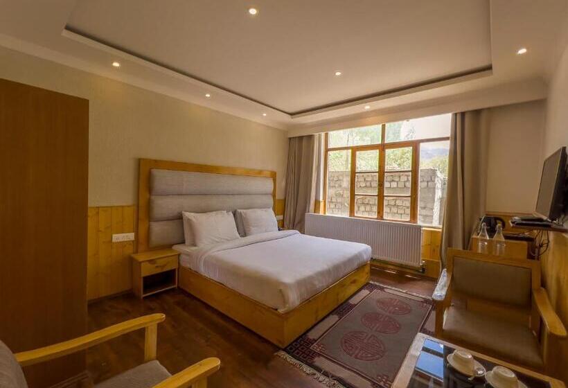 غرفة ديلوكس, The Silk Route Ladakh