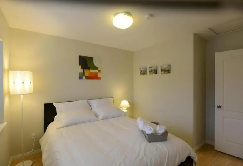 اتاق استاندارد با سرویس بهداشتی مشترک, Marpole Guest House