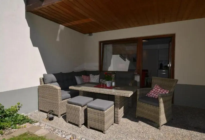 2ベッドルームアパートメント, Alp Chalet