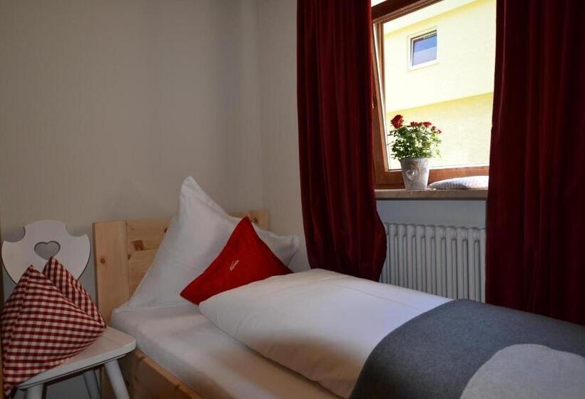 침실 2개 아파트, Alp Chalet