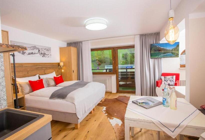 Апартаменты 1 Спальня с Балконом, Alp Chalet
