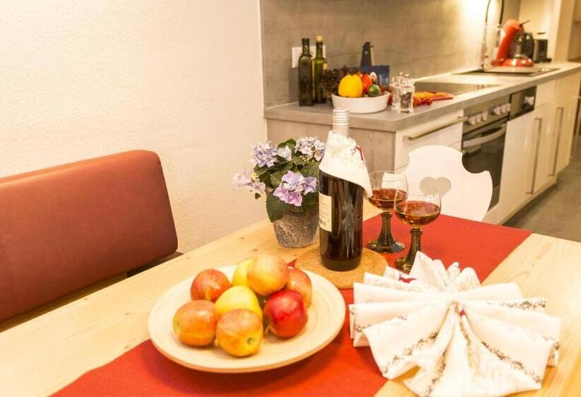 침실 2개 아파트, Alp Chalet