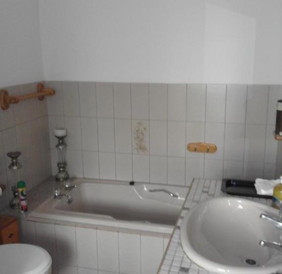 غرفة قياسية, Ruxmian Lodge