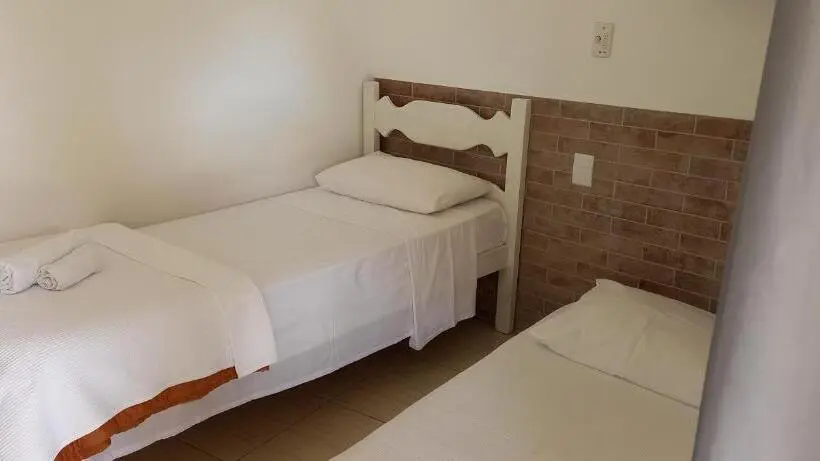 デラックスの４人部屋, Pousada Canto Das Aguas