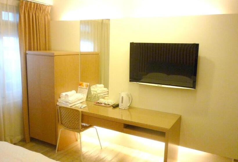 اتاق لوکس, Orinet Jewel Youth Hostel