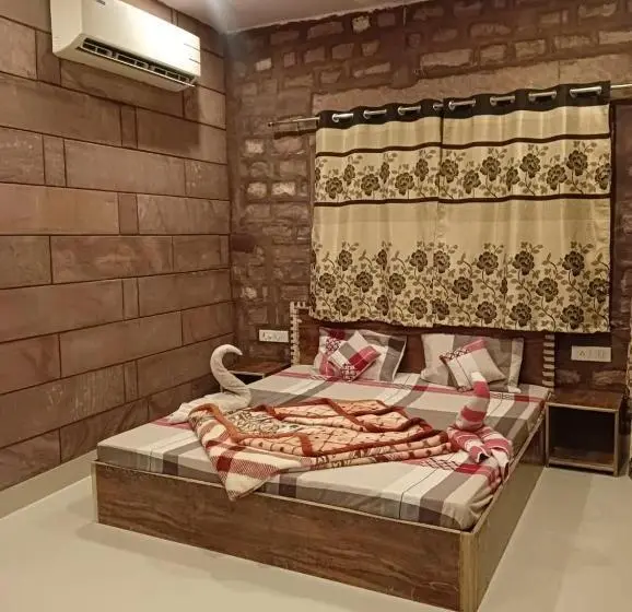 اتاق خانوادگی با چشم‌انداز کوه, Gopal Home Stay & Guest House