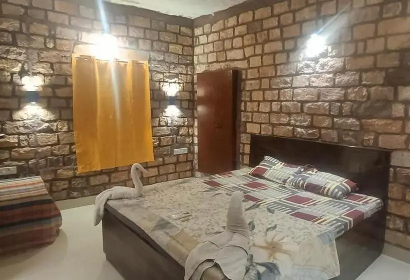 اتاق خانوادگی, Gopal Home Stay & Guest House