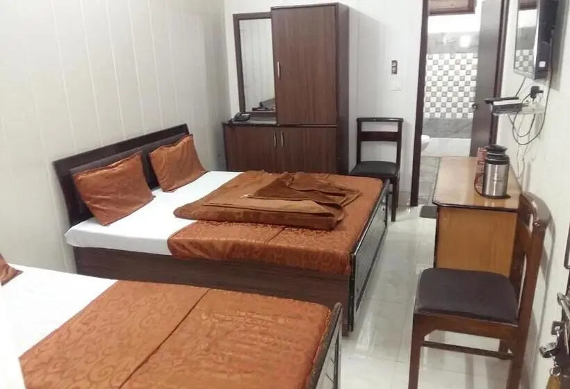 Deluxe Zimmer, Grand