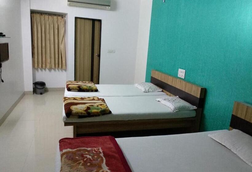 Chambre Deluxe Lit Queen Size, Pariwar