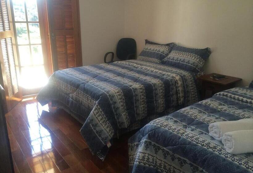 스탠다드 트리플 발코니 룸, Pousada Pedacinho Do Céu