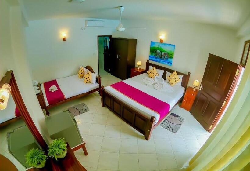 Трехместный Номер Deluxe, Villa De White Sambur