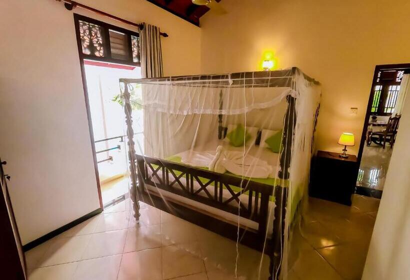 Апартаменты 1 Спальня Нижний Этаж, Villa De White Sambur