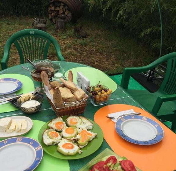 اتاق لوکس, Qilimcha S Guesthouse