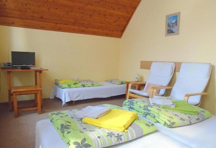 اتاق استاندارد سه نفره, Wellness Penzion Lázně Jablonec