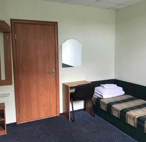 Economy Quadruple Room, 18